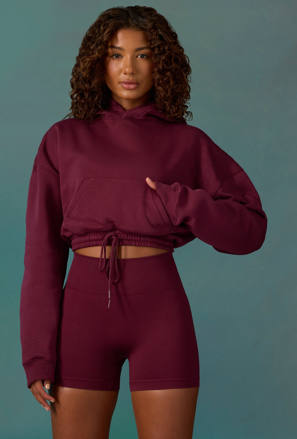 Cotton Fleece Drawstring Cropped Hoodie in Plum