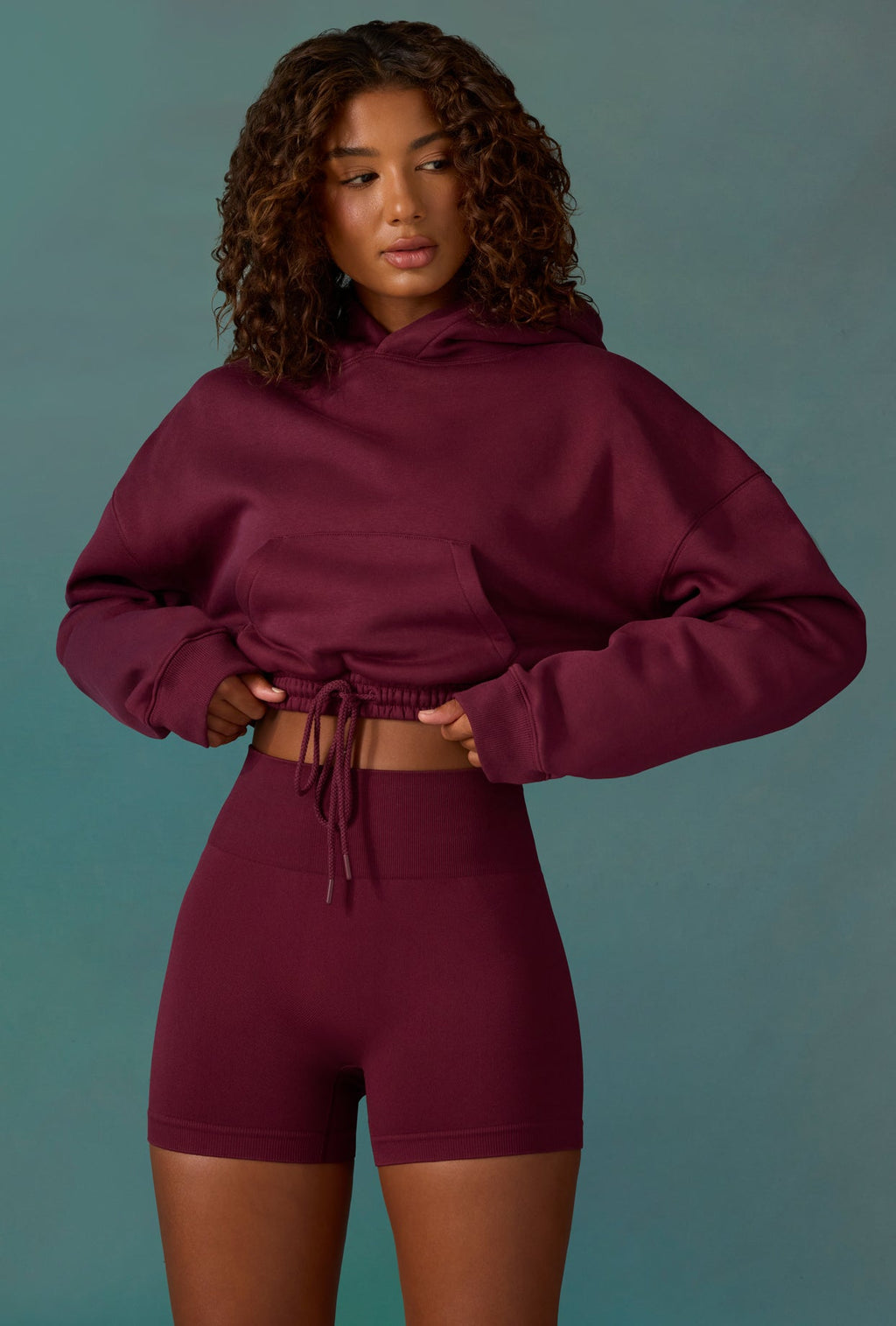 Cotton Fleece Drawstring Cropped Hoodie in Plum