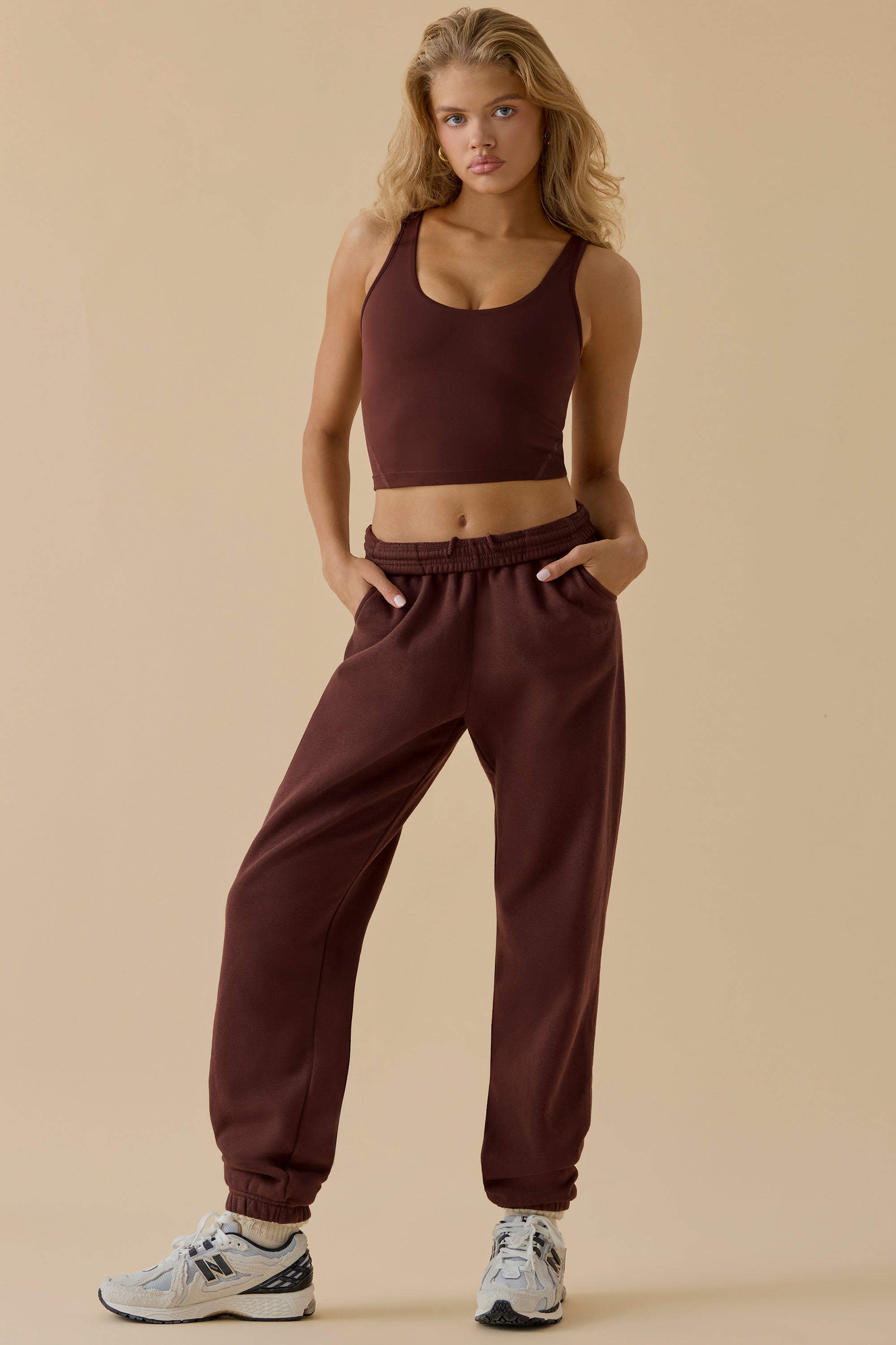 Cotton Fleece Mid-Rise Joggers in Mahogany