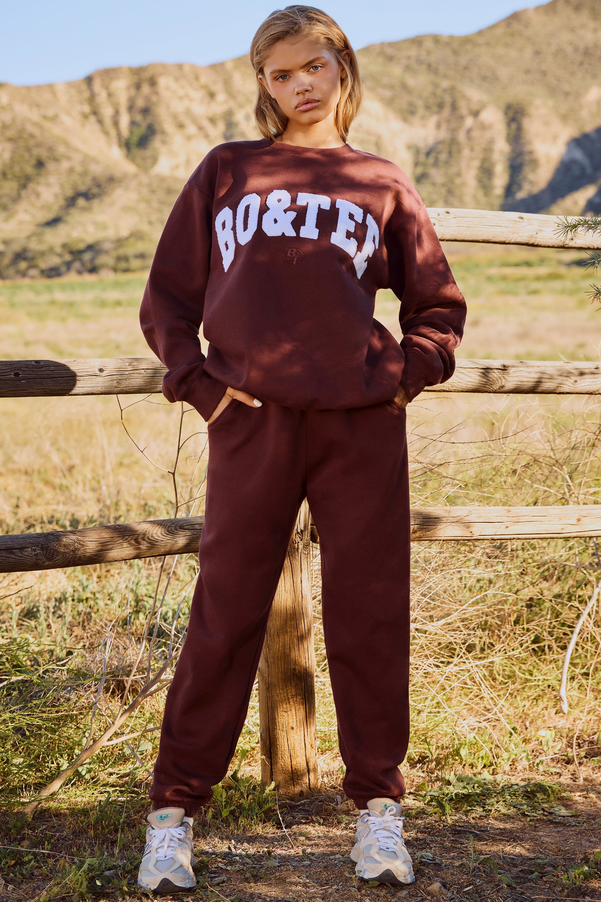 Cotton Fleece Mid-Rise Joggers in Mahogany
