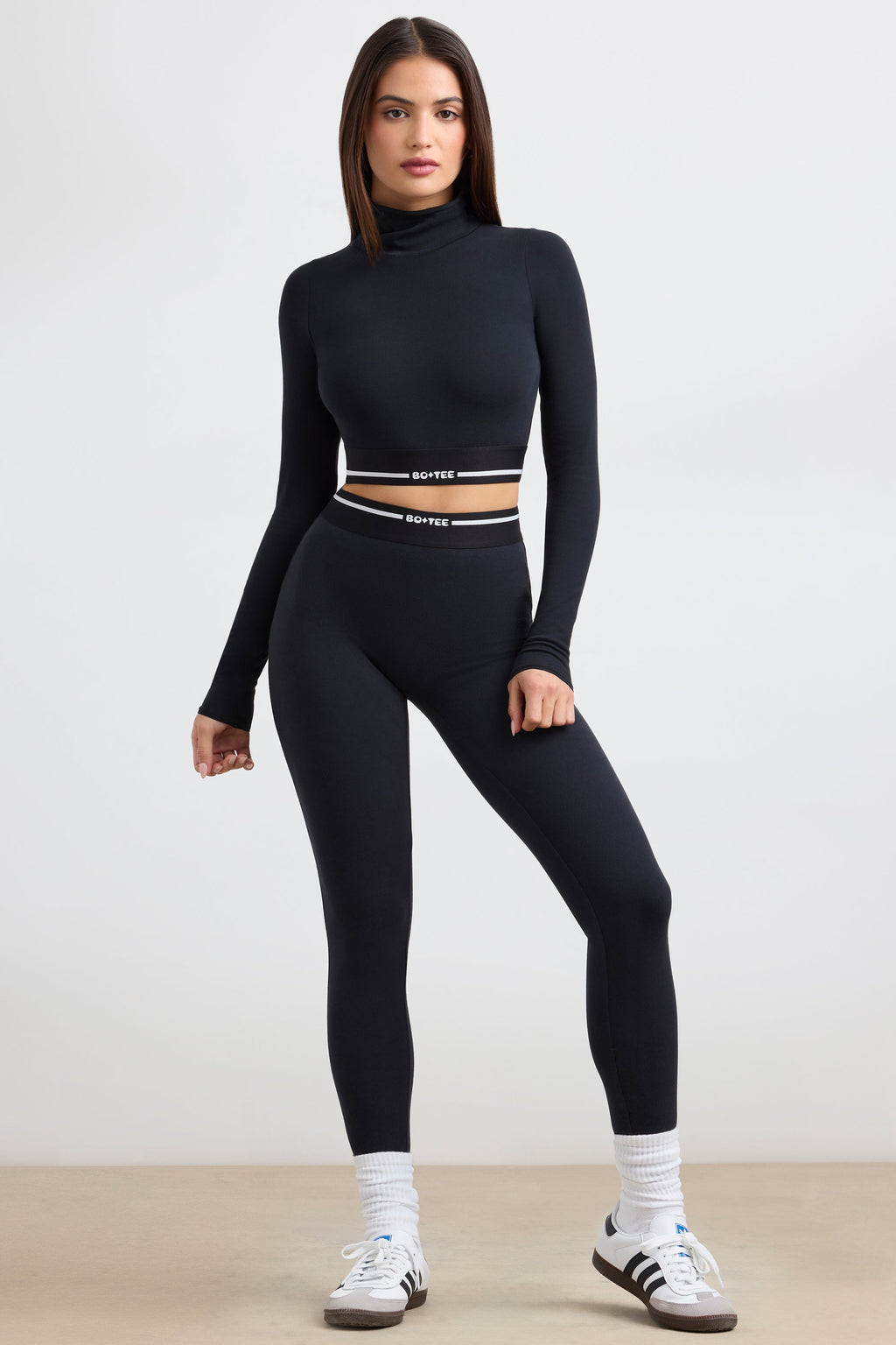 Backless Turtleneck Long-Sleeve Crop Top in Black