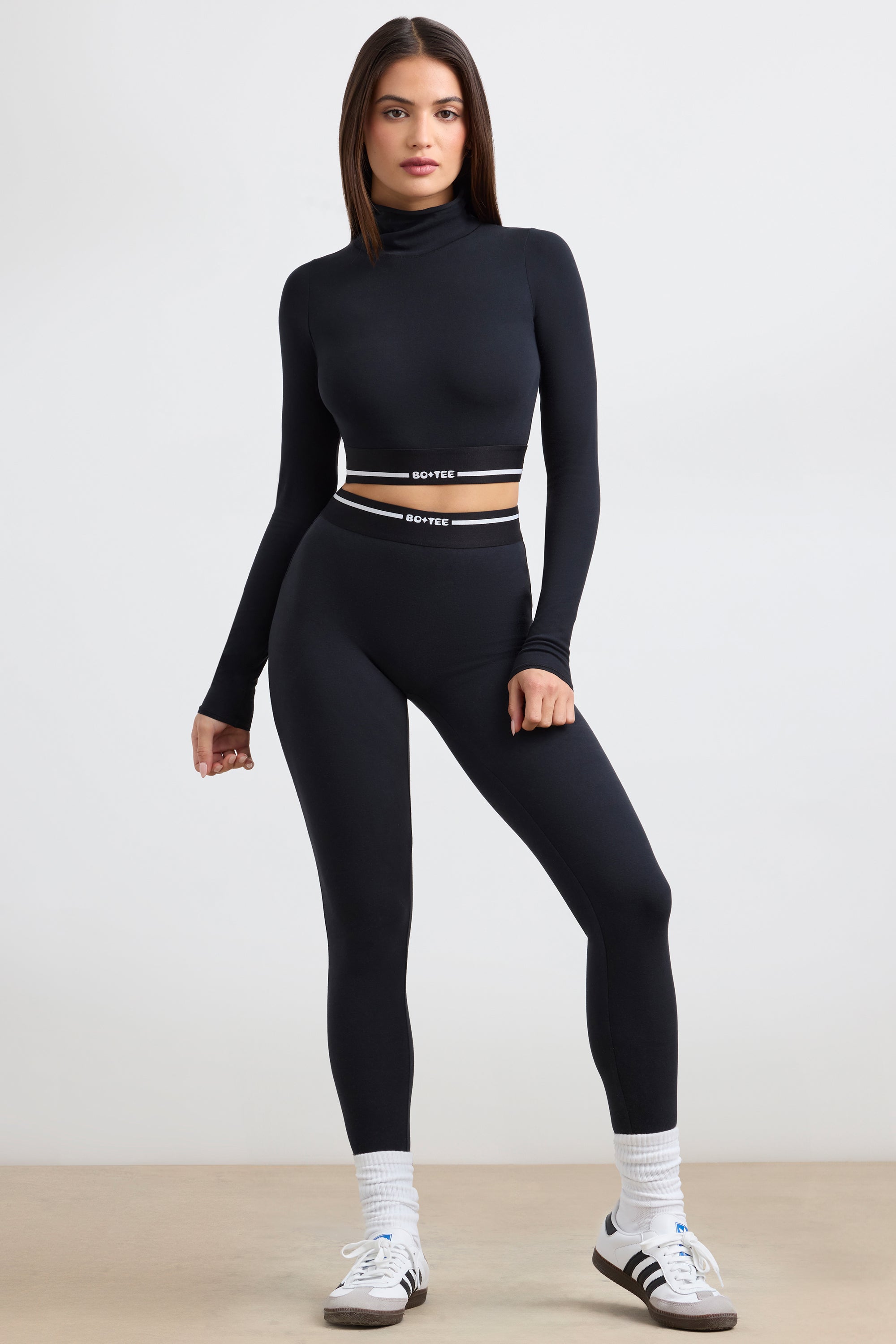 Backless Turtleneck Long-Sleeve Crop Top in Black