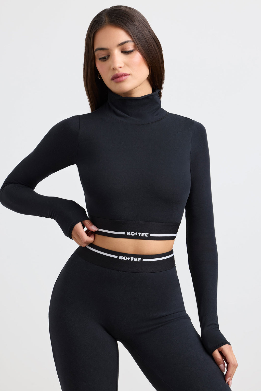 Backless Turtleneck Long-Sleeve Crop Top in Black