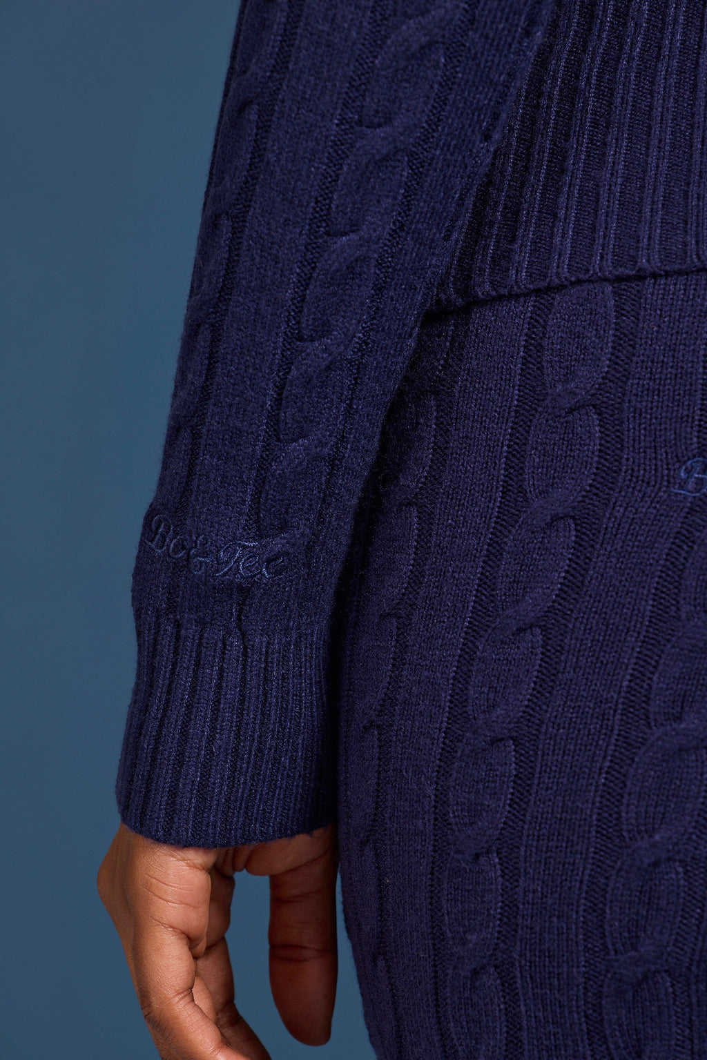 Cable Knit Zip-Up Hoodie in Navy