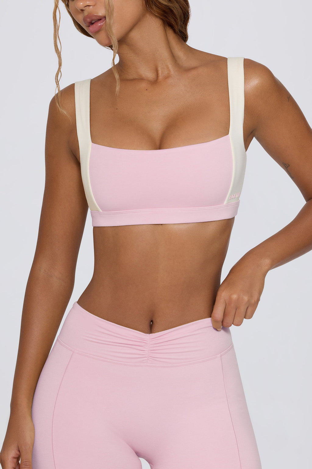 Contrast Sports Bra in Pale Pink Marl